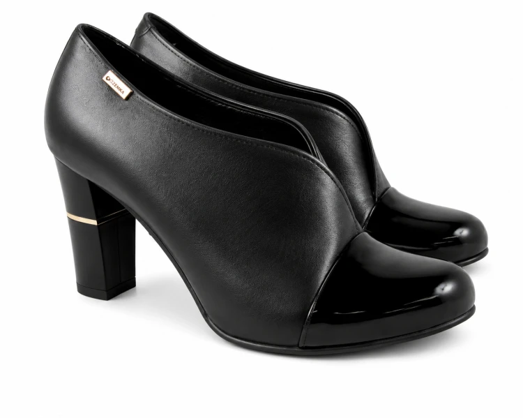 czarne_buty_para_studio.jpg